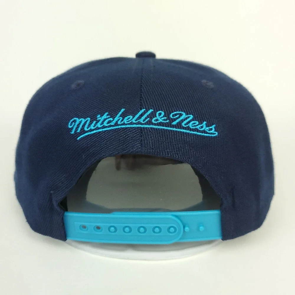 Super Bowl XXXVII Mitchell & Ness NFL Snapback Hat Cap 3D‎ Logo Navy Cyan NWT